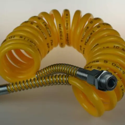 Przewód spiralny pneumatyczny okuty M22x1,5  5,5mb ŻÓŁTY